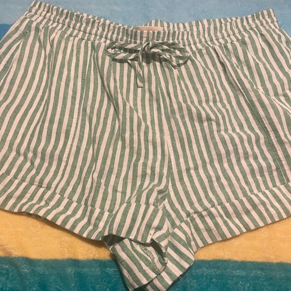 Universal Thread Linen Shorts - Picture 3 of 4